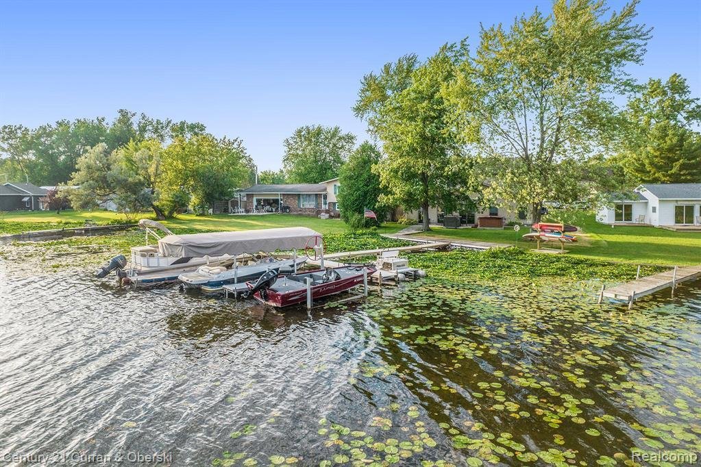 House in Leoni, Michigan, United States 1 - 17753135