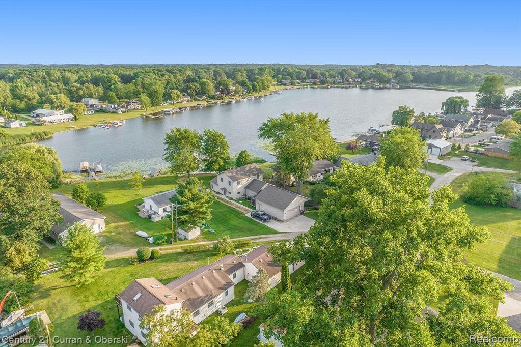 House in Leoni, Michigan, United States 4 - 17753135