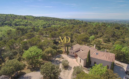 château à Venasque, Provence-Alpes-Côte d'Azur, France 1