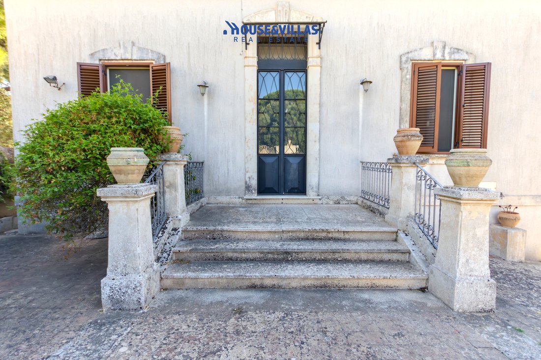 Villa in San Corrado di Fuori, Sicily, Italy 1 - 17753362