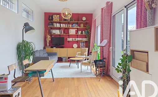 House in Vieux Pont, Nanterre, France 1