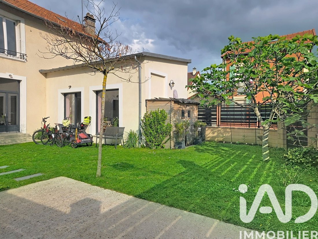 House in Vieux Pont, Nanterre, France 2 - 17755243