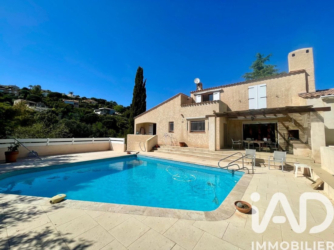House in Les Issambres, Roquebrune-sur-Argens, France 1 - 17754609