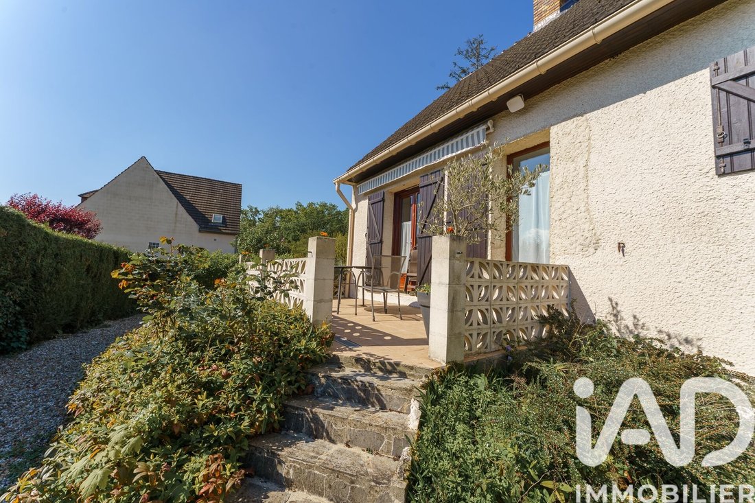 House in Osny, Ile-de-France, France 2 - 17754623