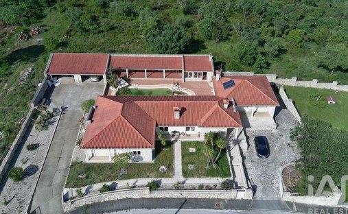 Maison de ville à Arrabal, Leiria, Portugal 1