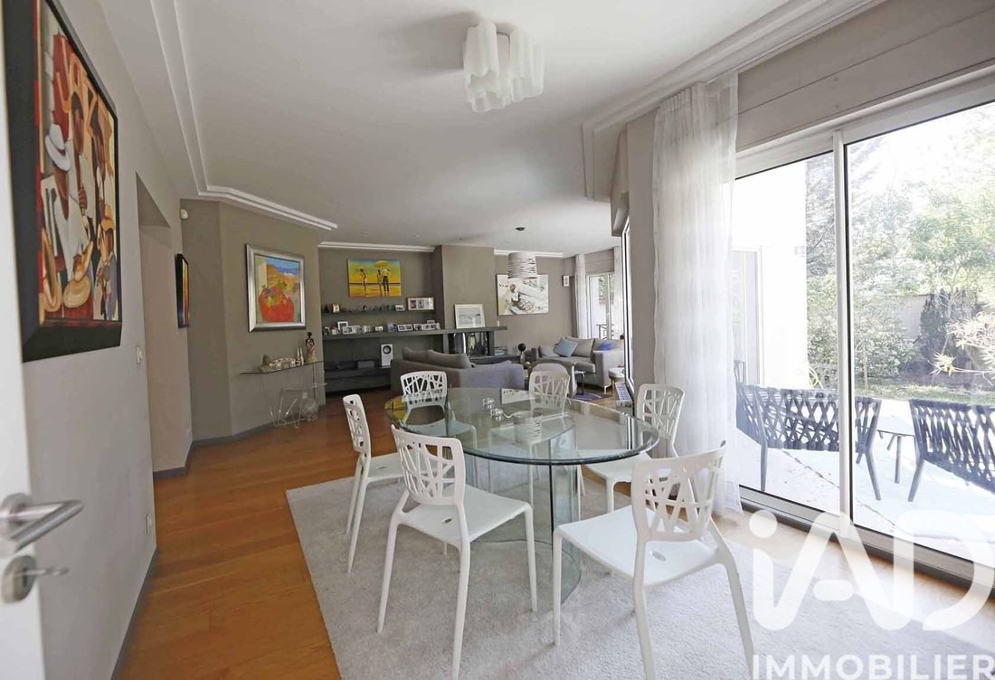 House in Nogent-sur-Marne, Ile-de-France, France 4 - 17754931