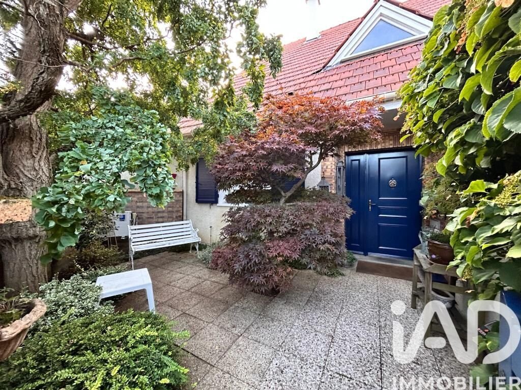 House in Sucy-en-Brie, Ile-de-France, France 1 - 17278202