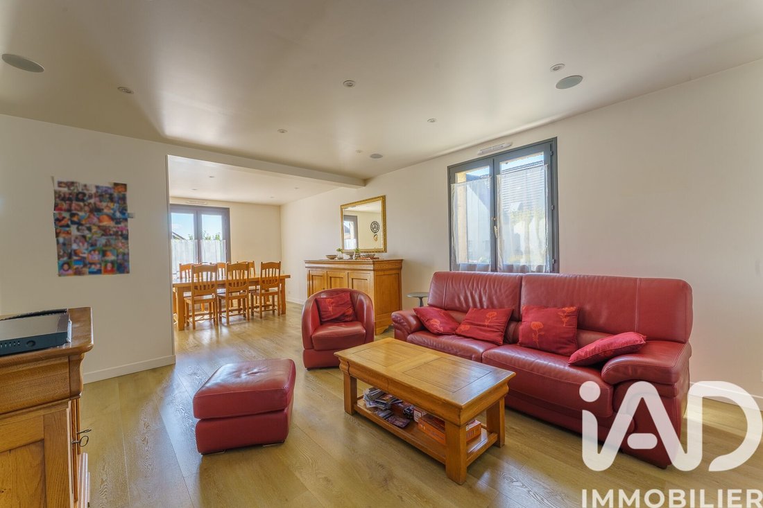 House in Osny, Ile-de-France, France 3 - 17754623