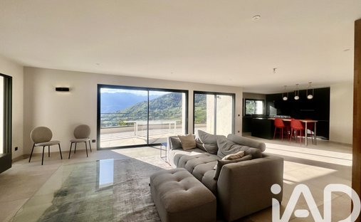 House in Theys, Auvergne-Rhône-Alpes, France 1