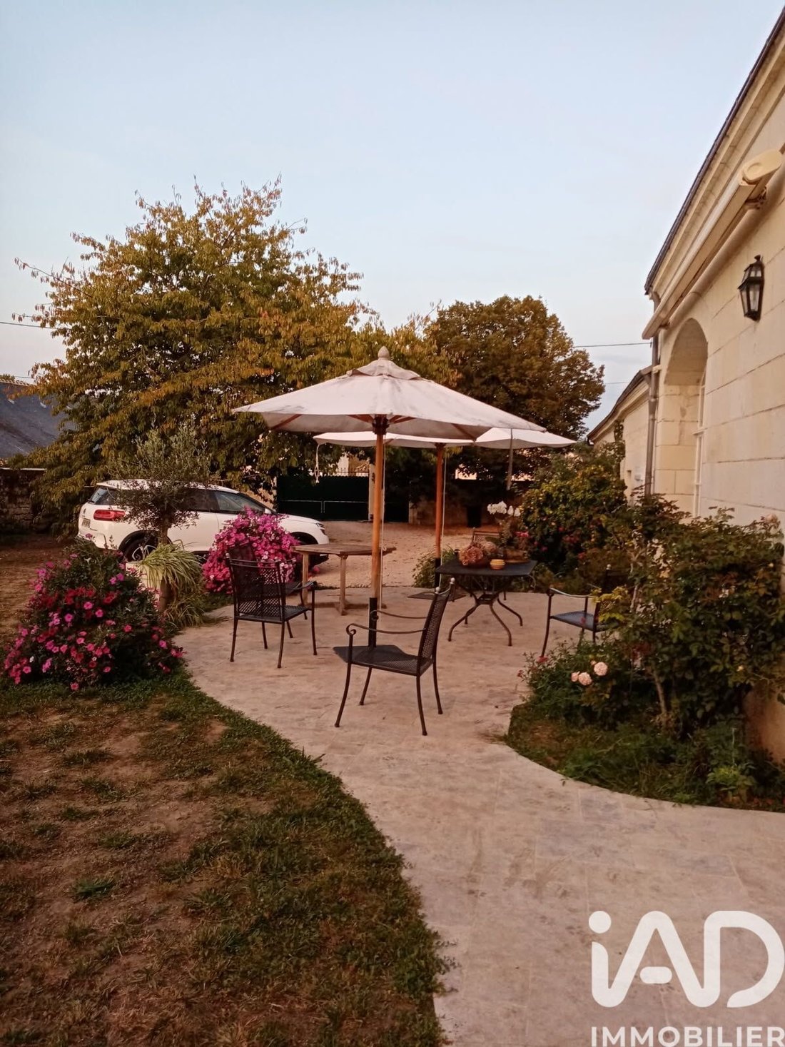 House in La Chapelle-sur-Loire, Centre-Val de Loire, France 3 - 17658747