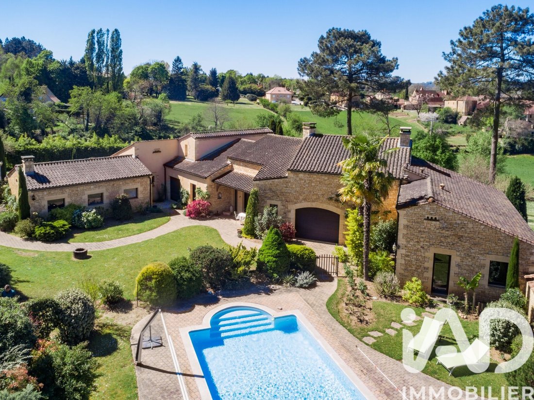 House in Marcillac-Saint-Quentin, Nouvelle-Aquitaine, France 1 - 17754572