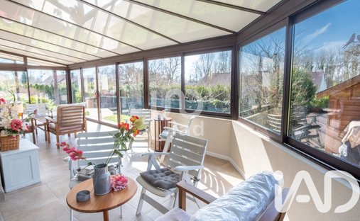 House in Vernou-la-Celle-sur-Seine, Ile-de-France, France 1