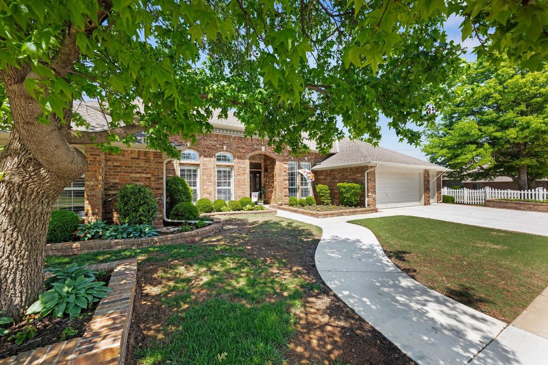 Edmond, Oklahoma, United States 2 - 17753441