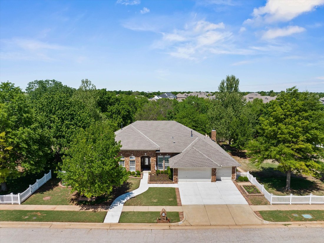 Edmond, Oklahoma, United States 4 - 17753441