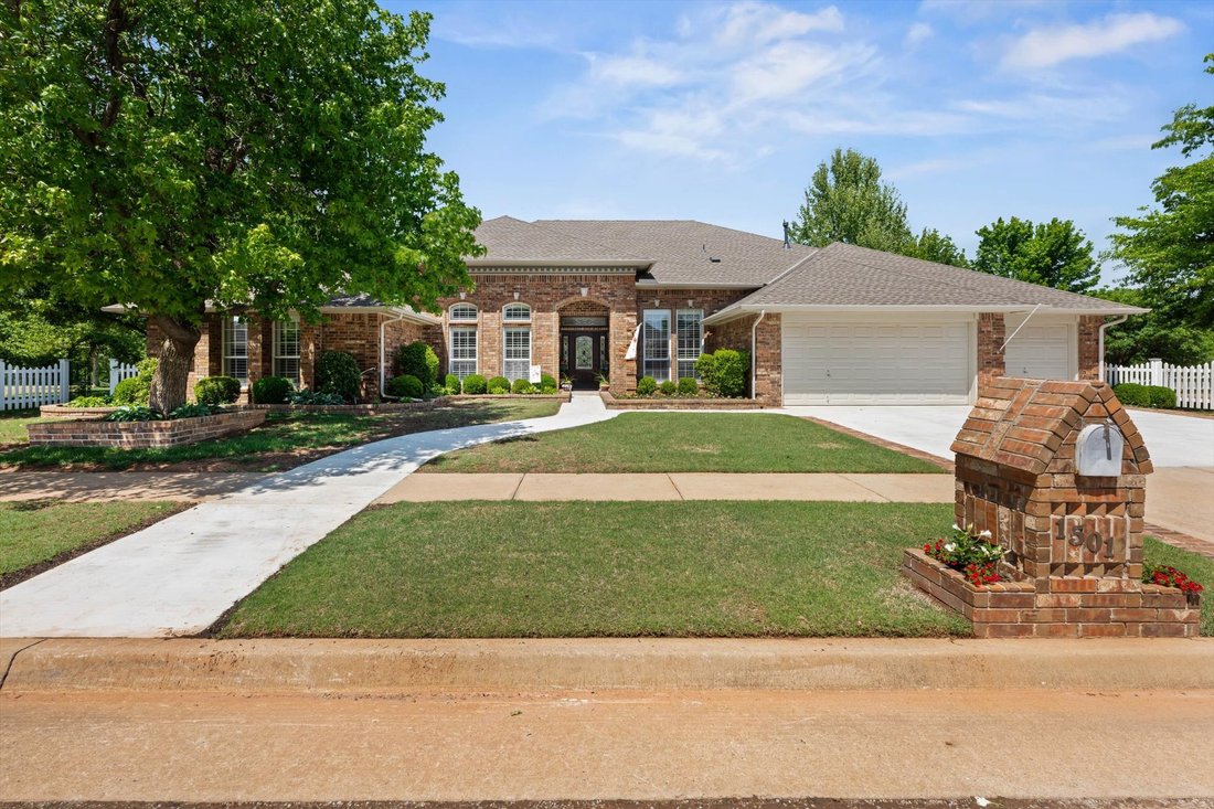 Edmond, Oklahoma, United States 1 - 17753441