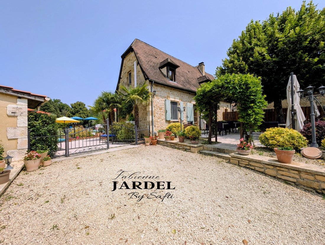 House in Carsac-Aillac, Nouvelle-Aquitaine, France 1 - 17754238
