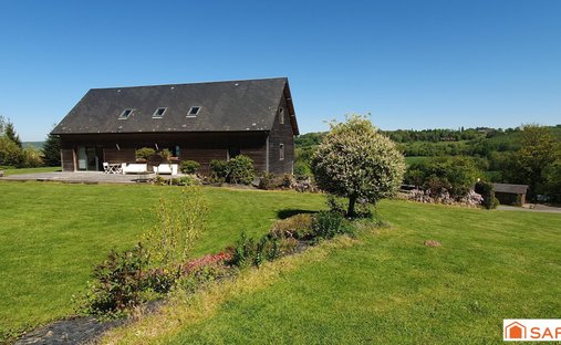 House in Pont-l'Évêque, Normandy, France 1