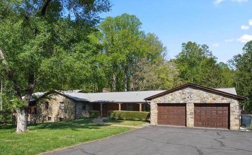House in Clifton, Virginia, United States 1