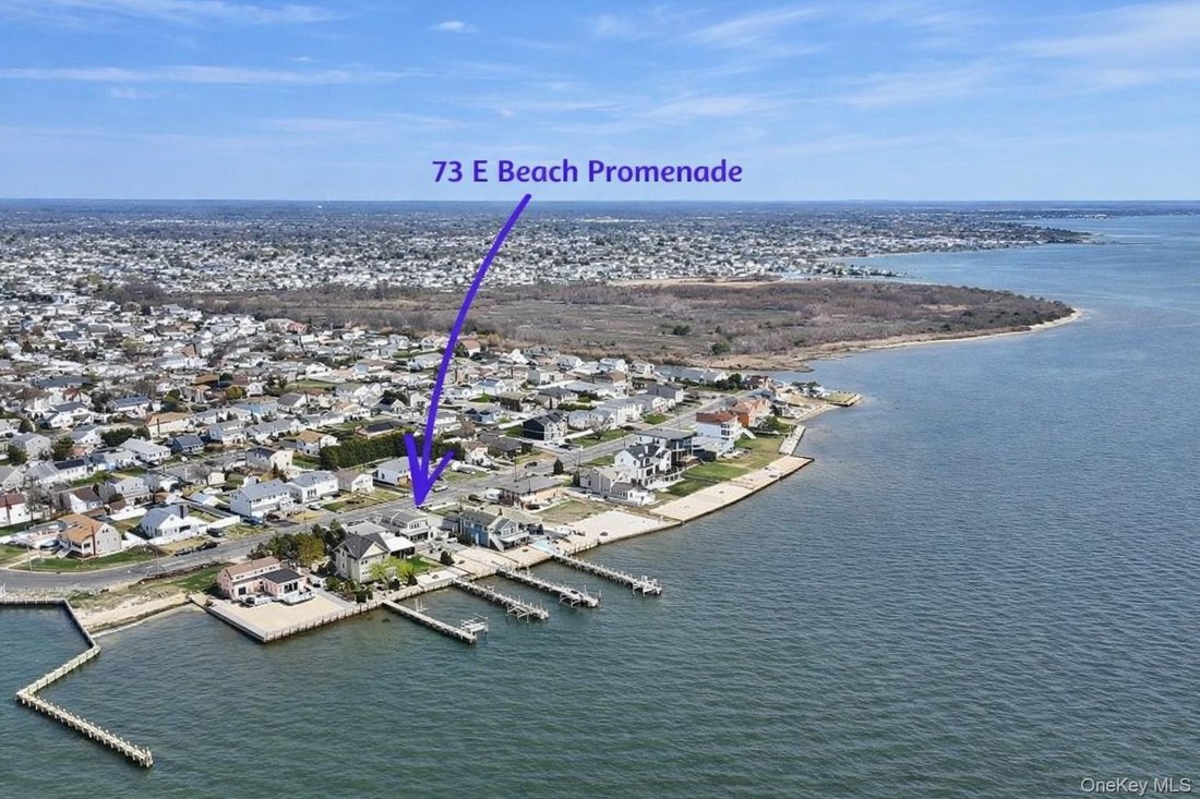 House in Lindenhurst, New York, United States 1 - 17753717