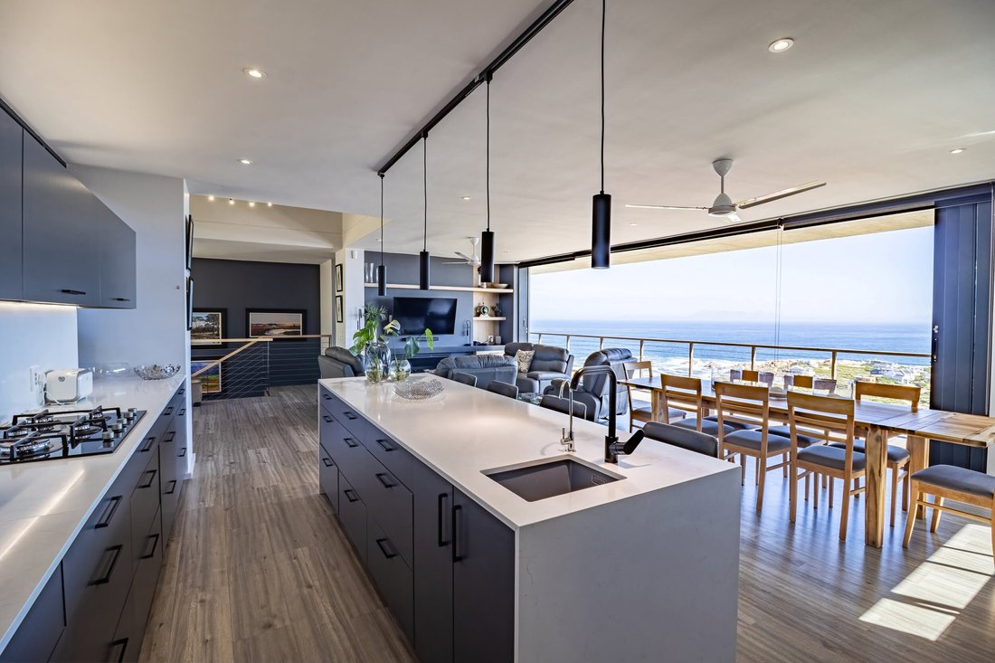 House in Rooi-Els, Western Cape, South Africa 3 - 17753735