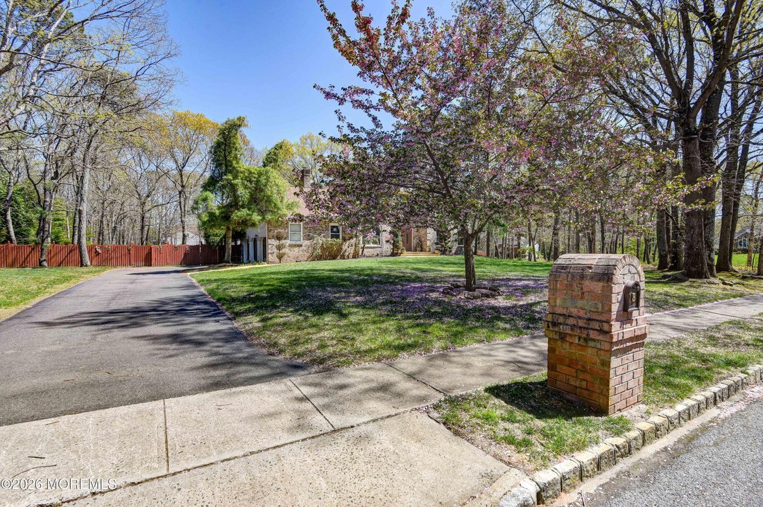 House in Freehold Township, New Jersey, United States 3 - 17753716