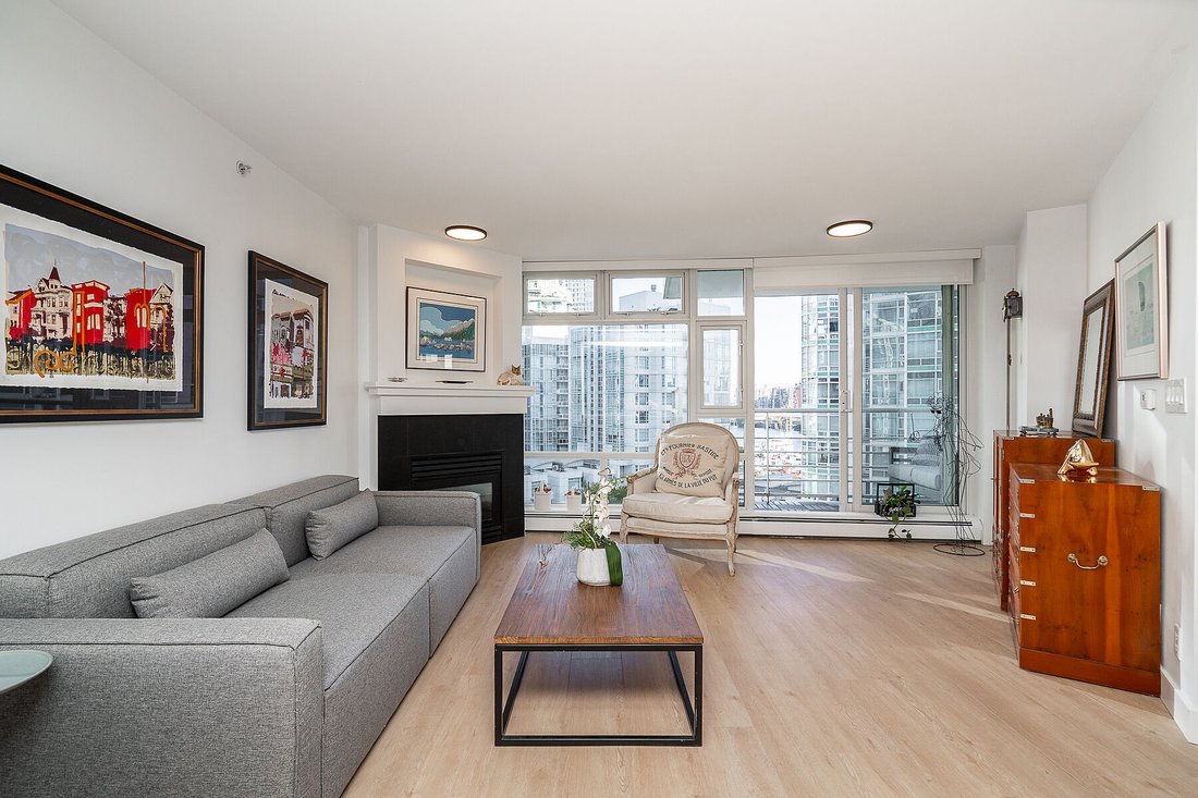 Condo in Vancouver, British Columbia, Canada 4 - 17753746