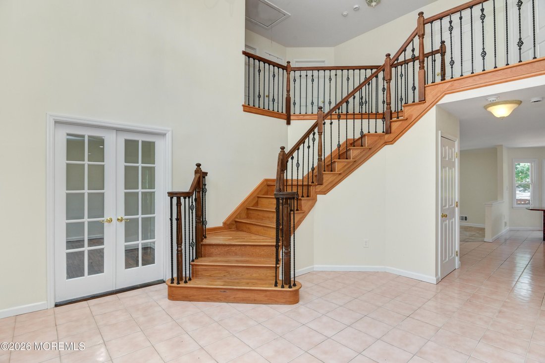 House in Freehold Township, New Jersey, United States 5 - 17753716