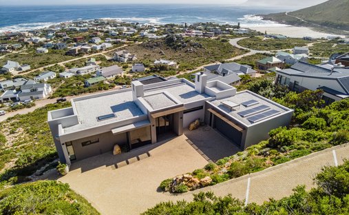 House in Rooi-Els, Western Cape, South Africa 1