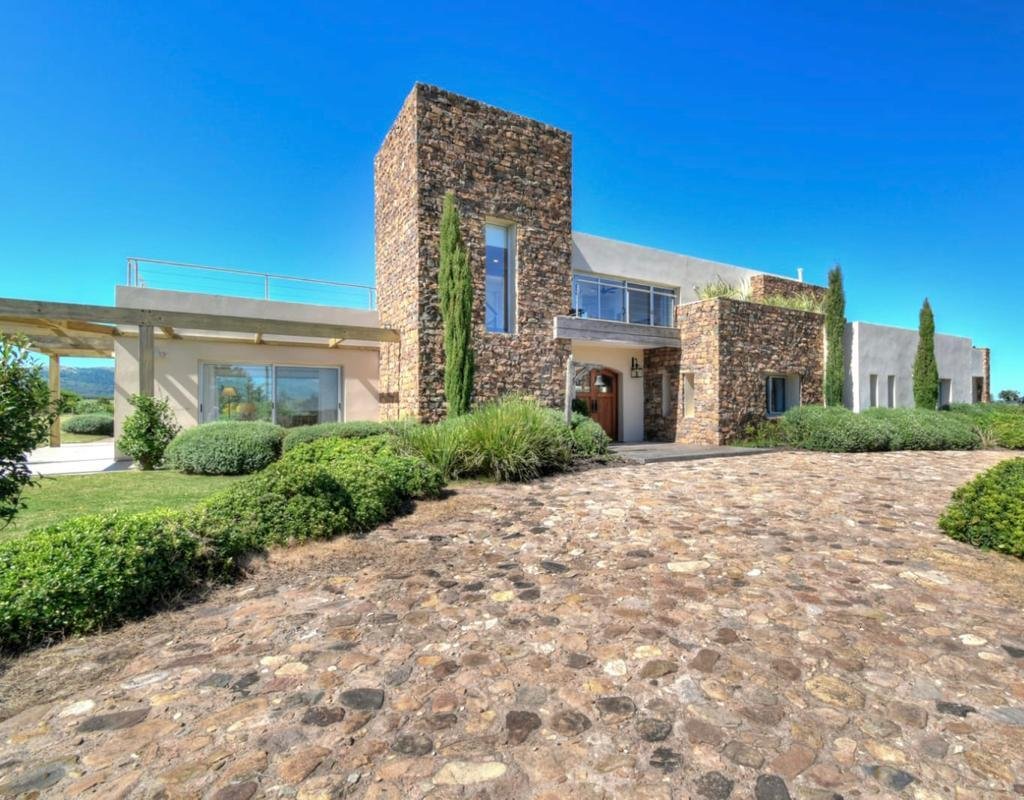 Estate in Pueblo Solis, Maldonado Department, Uruguay 1 - 17754171