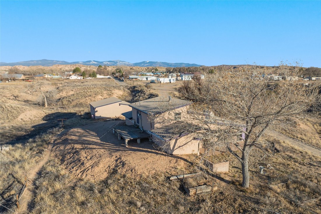 Farm Ranch in Española, New Mexico, United States 4 - 17754071