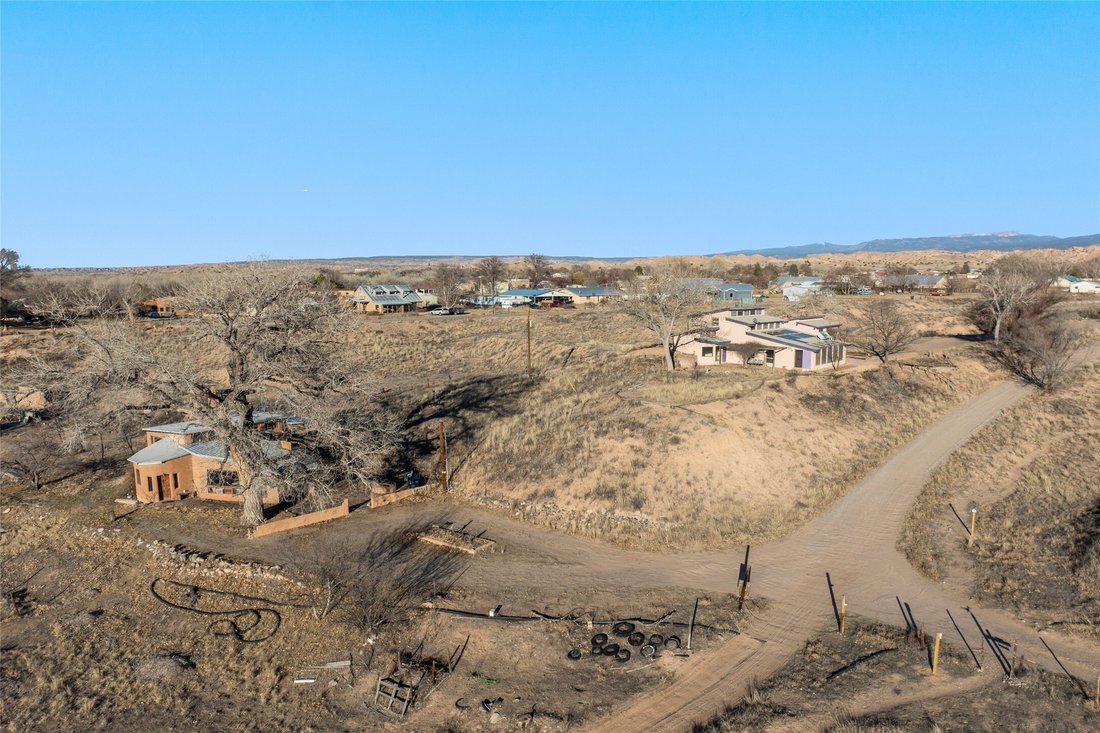 Farm Ranch in Española, New Mexico, United States 5 - 17754071