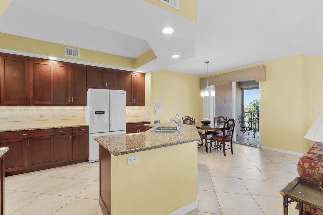 Condo in Marco Island, Florida, United States 5 - 17754302