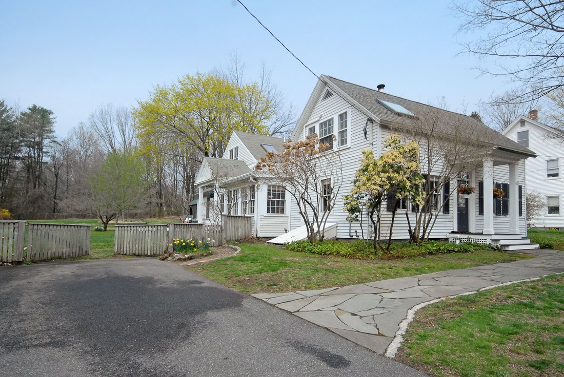 Acton, Massachusetts, United States 1 - 17754342