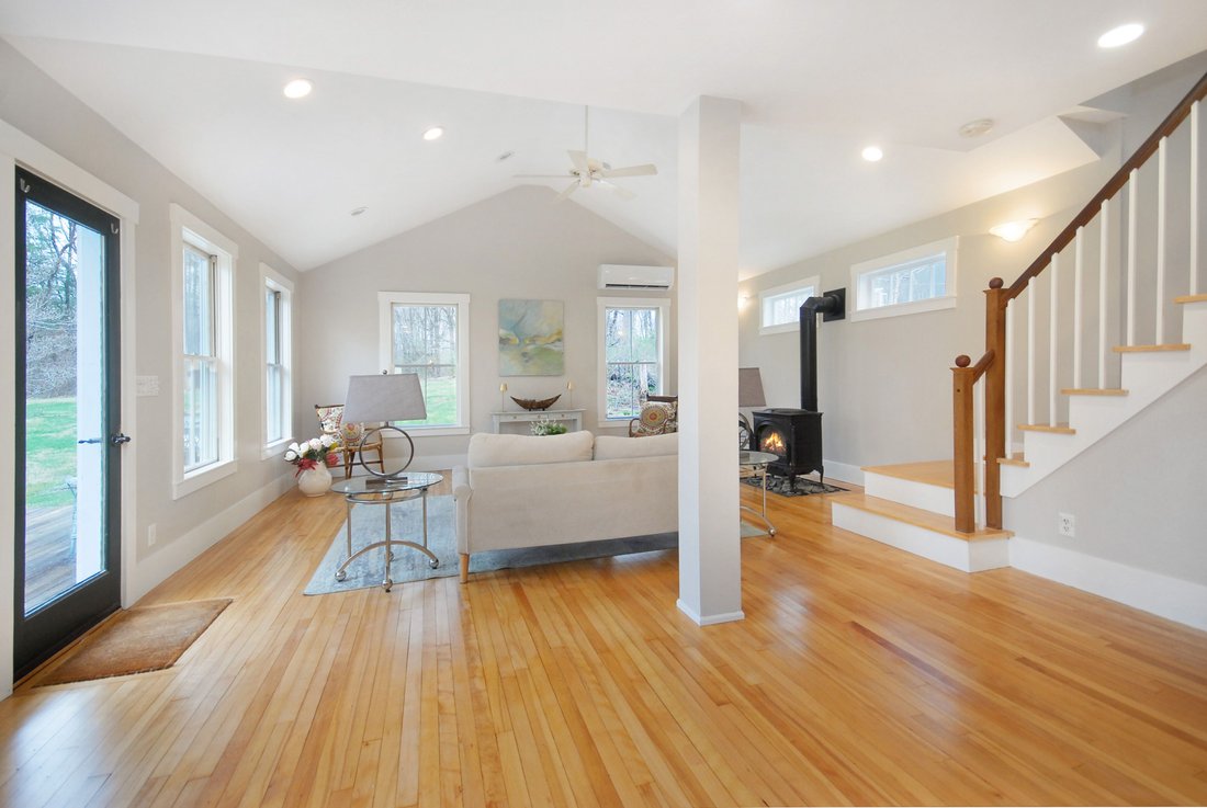 Acton, Massachusetts, United States 4 - 17754342