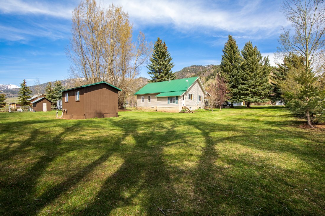 House in Bedford, Wyoming, United States 2 - 17754345