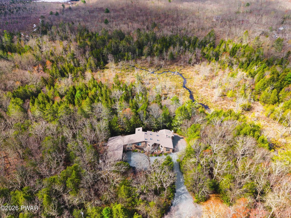 House in Hemlock Farms, Pennsylvania, United States 2 - 17754313