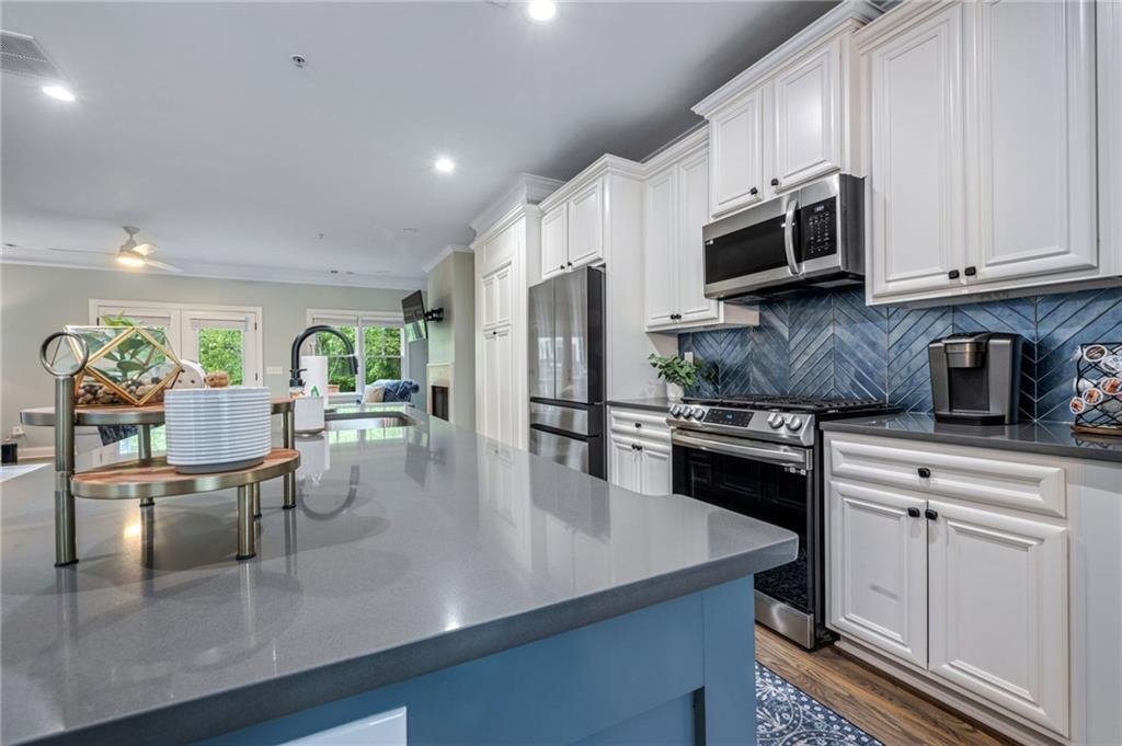 Townhouse in Alpharetta, Georgia, United States 3 - 17754474