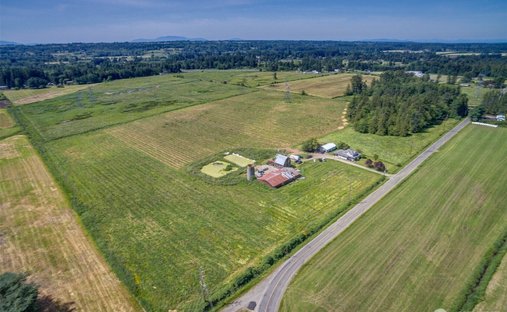 Farm Ranch in Custer, Washington, United States 1