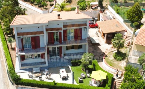 Villa in Termini Imerese, Sicily, Italy 1