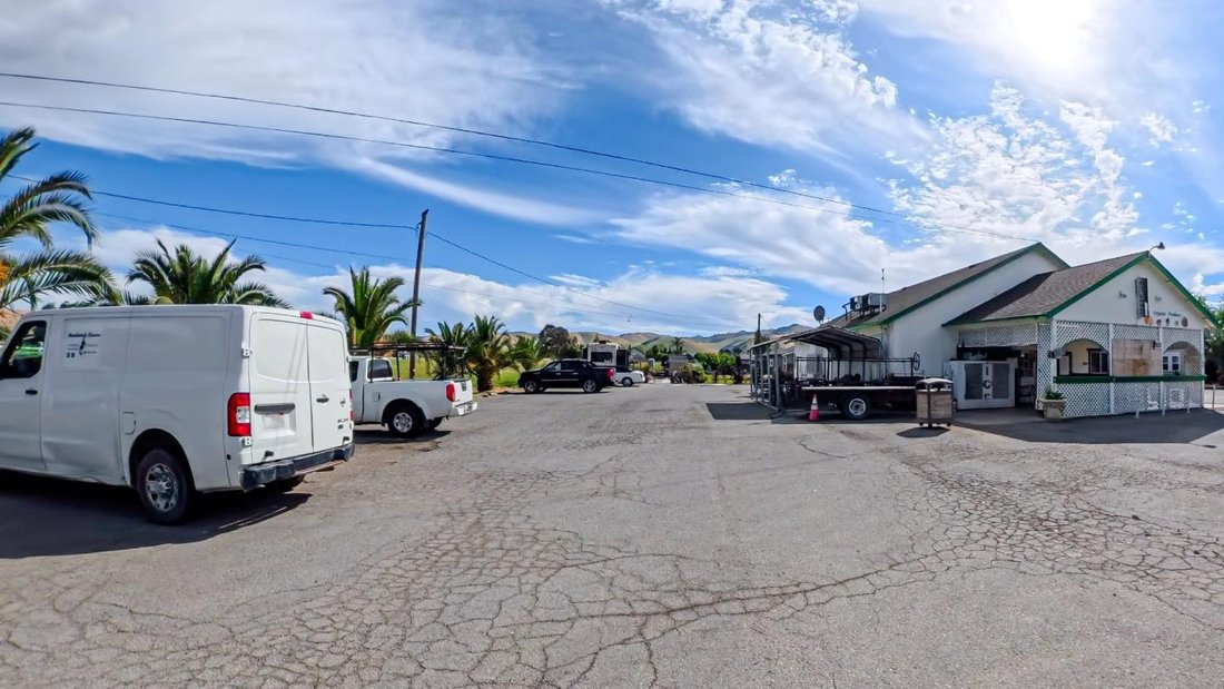 House in Hollister, California, United States 5 - 17754399