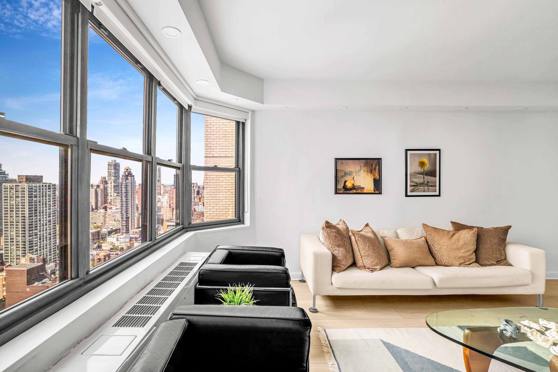 Co Op in New York, New York, United States 1 - 17489500