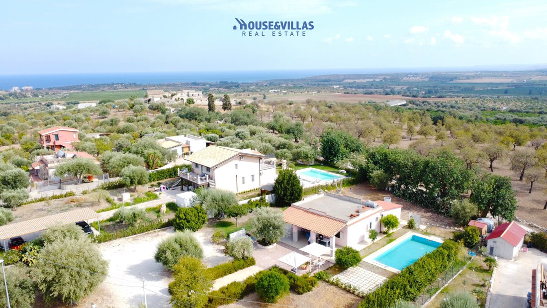 Villa in Center, Noto, Sicily 1 - 17754538