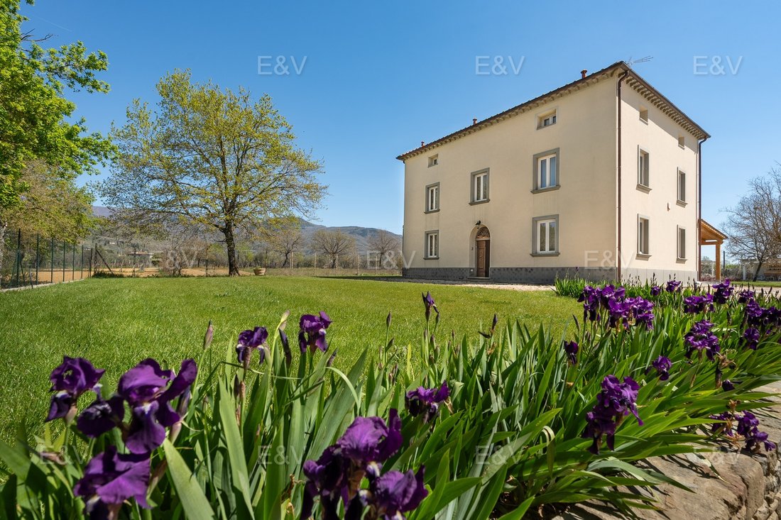 Villa in Terranuova Bracciolini, Tuscany, Italy 3 - 17754514