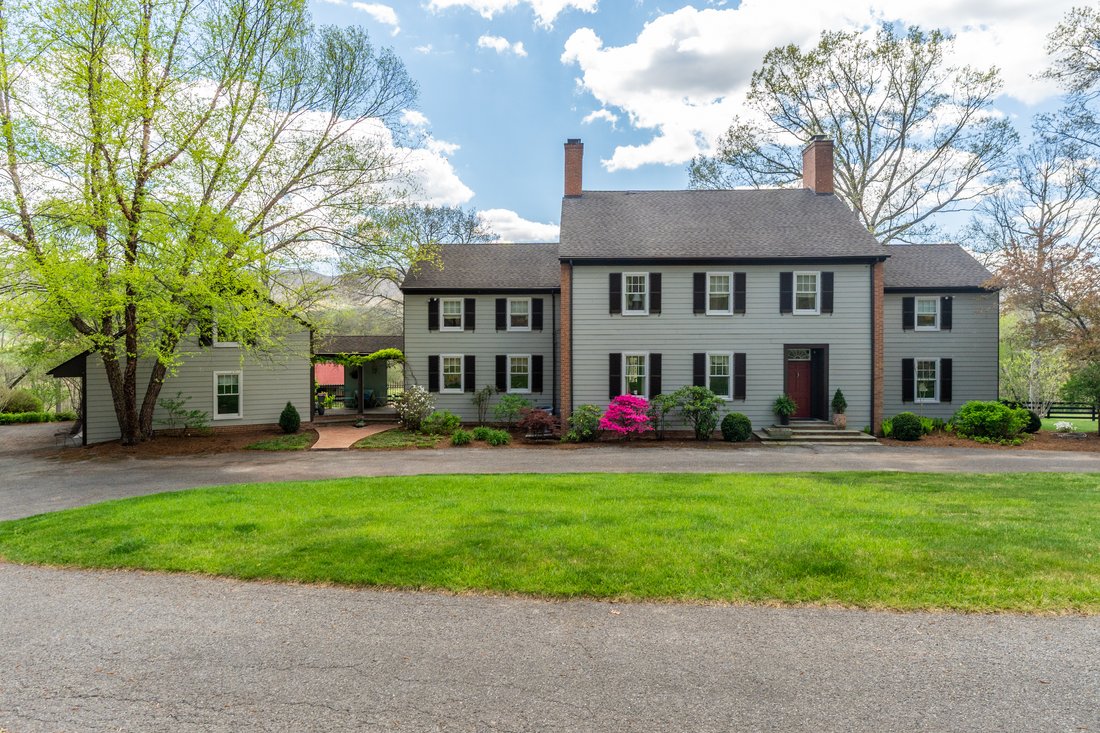 House in Hot Springs, Virginia, United States 3 - 17754530