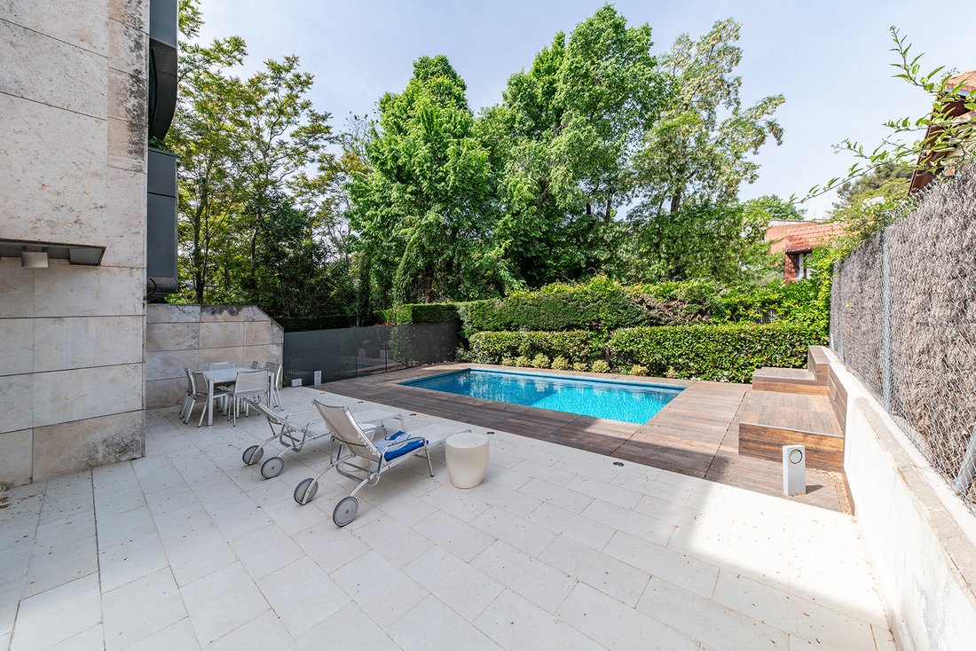 Chalet in Ciudad Lineal, Madrid, Spain 2 - 17754513