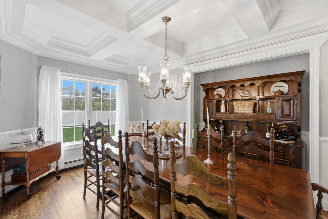 House in Port Jefferson Station, New York, United States 5 - 17753139