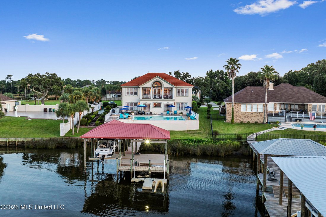 House in Biloxi, Mississippi, United States 5 - 17754540