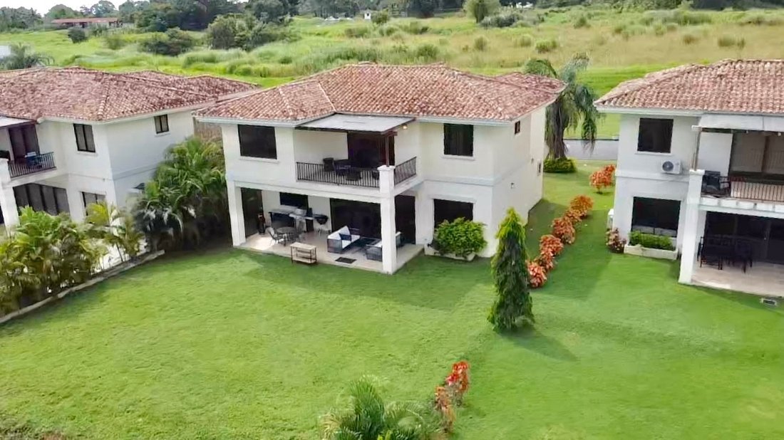 Villa in San Carlos District, Panama, Panama 1 - 17757677