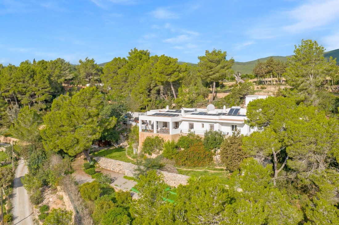Villa in Sant Carles de Peralta, Santa Eularia des Riu, Balearic Islands 5 - 17761633