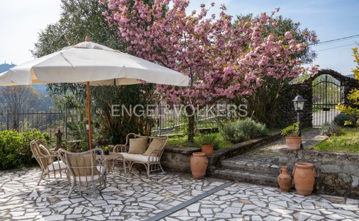 Haus in Carro, Ligurien, Italien 1